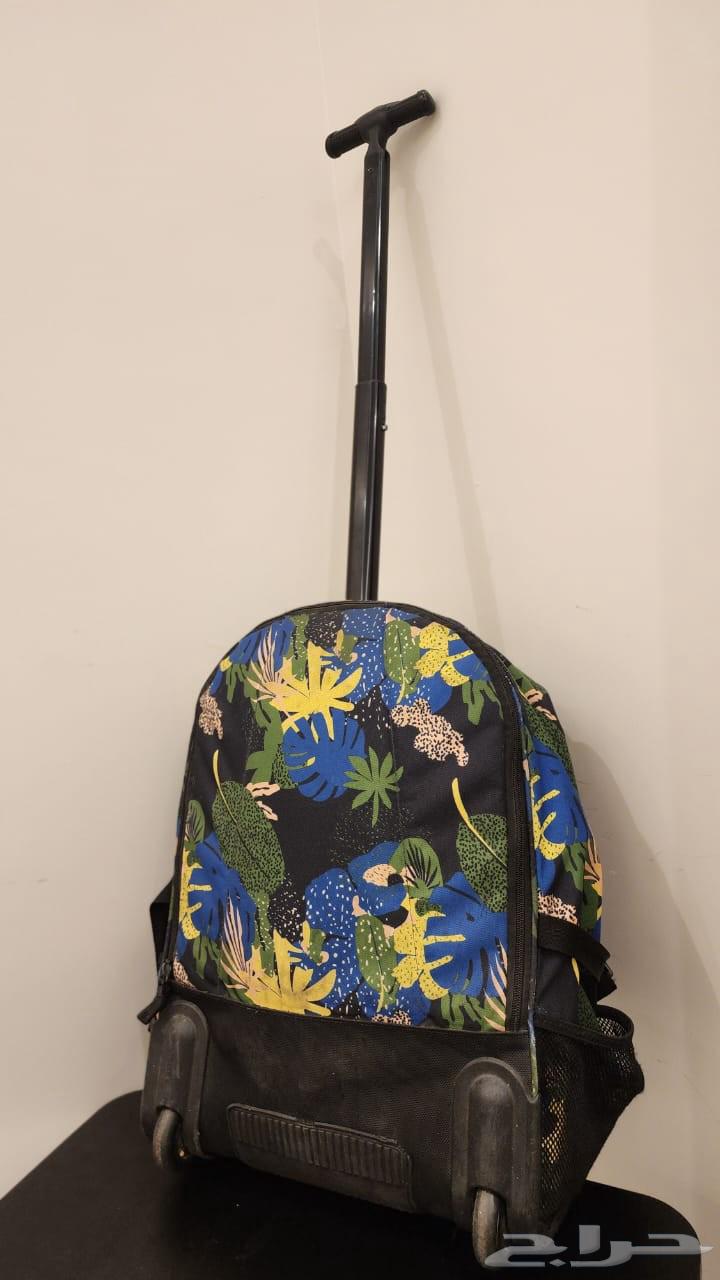 شنط مدرسيه كات اصليه64414806414851111