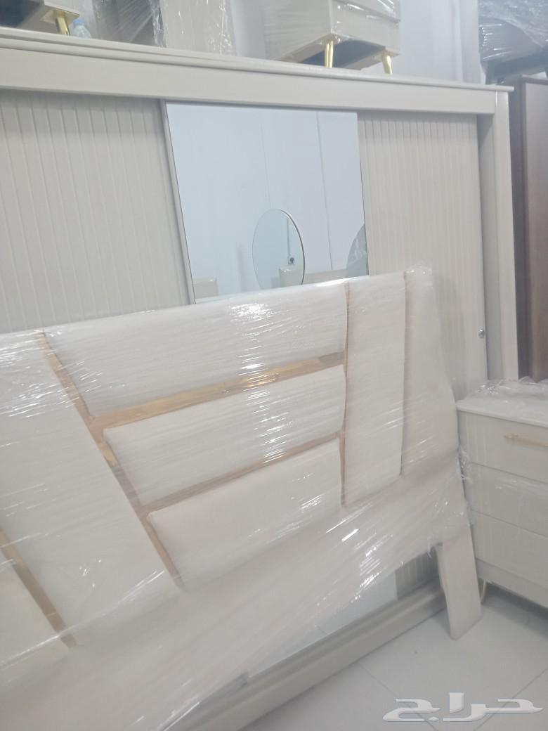 غرف نوم جديده64417917872258112