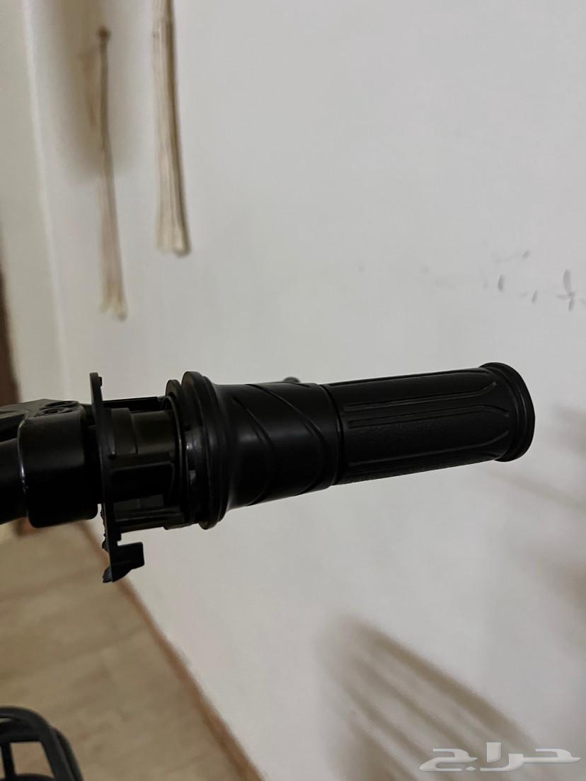 اسكوتر هيلكوا جديد ما كمل 6 شهور بس القطعه حقت التشغيل مكسور64417958645250111