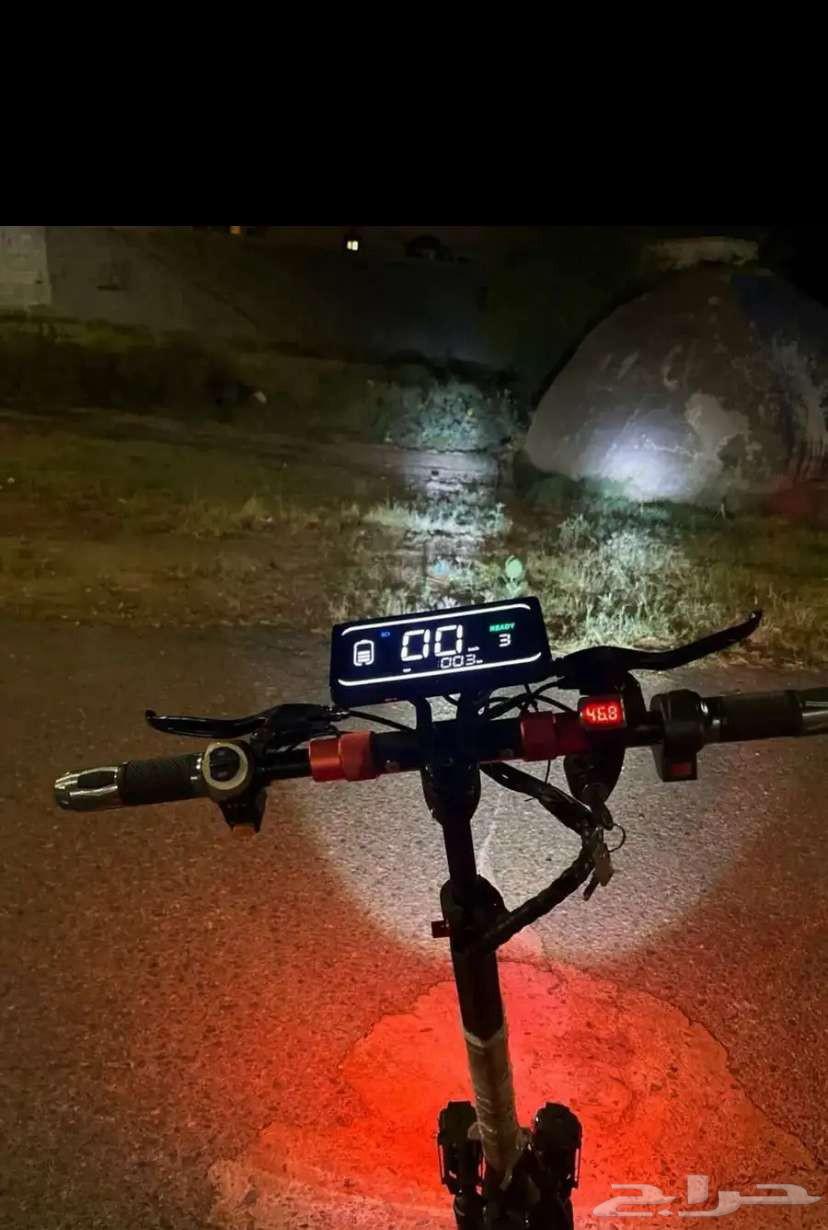 سكوتر وحش للبيع نضيف64418744029698114