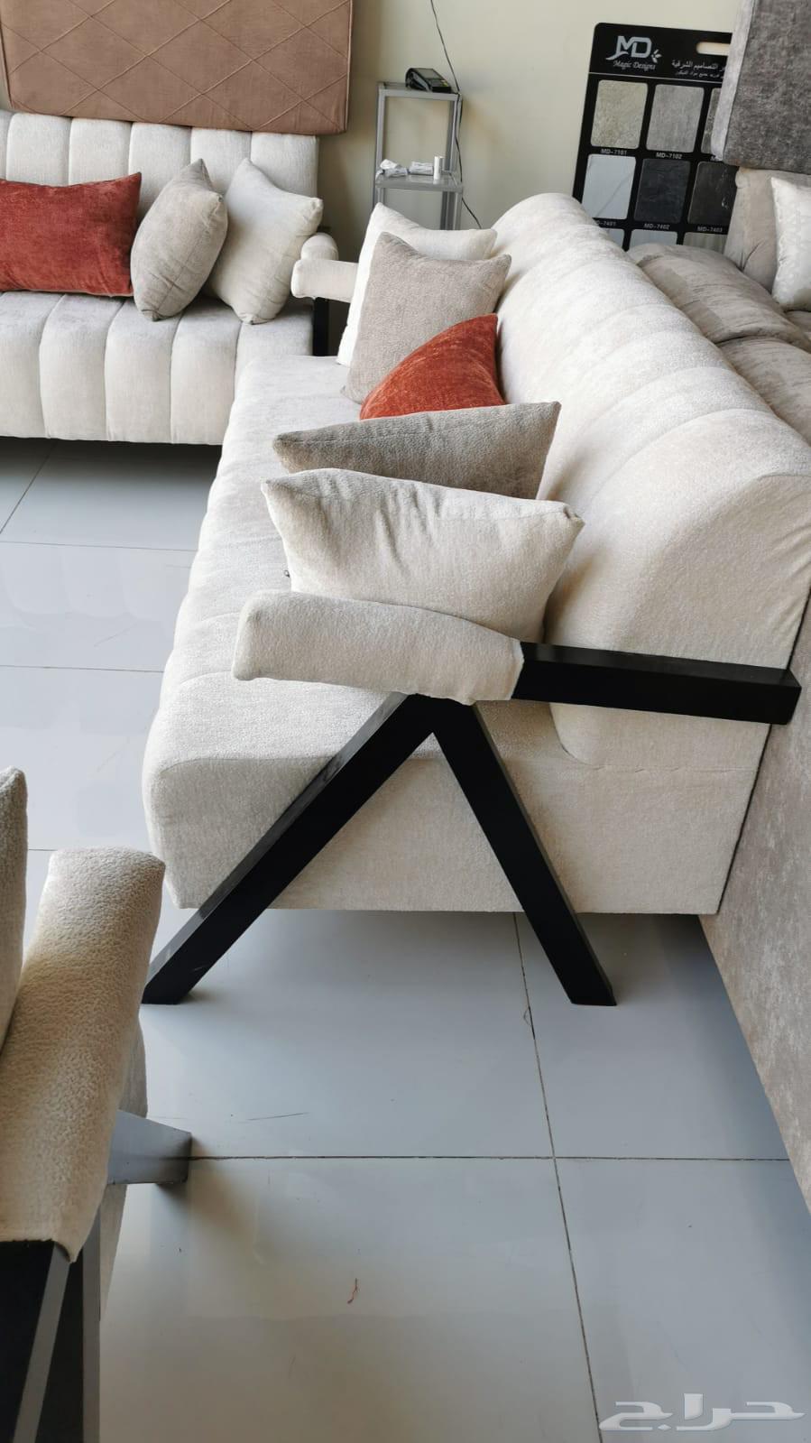 New ready-made sofas and custom designs at discounted prices64416756439298112