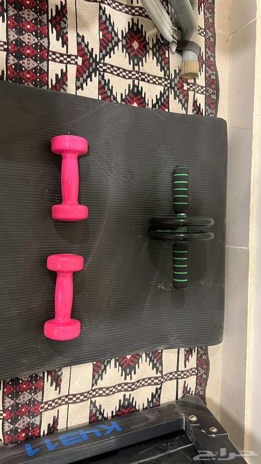 الة سير و كرسي تمارين متعدد و دنابل و بساط يوجا64418445316355111