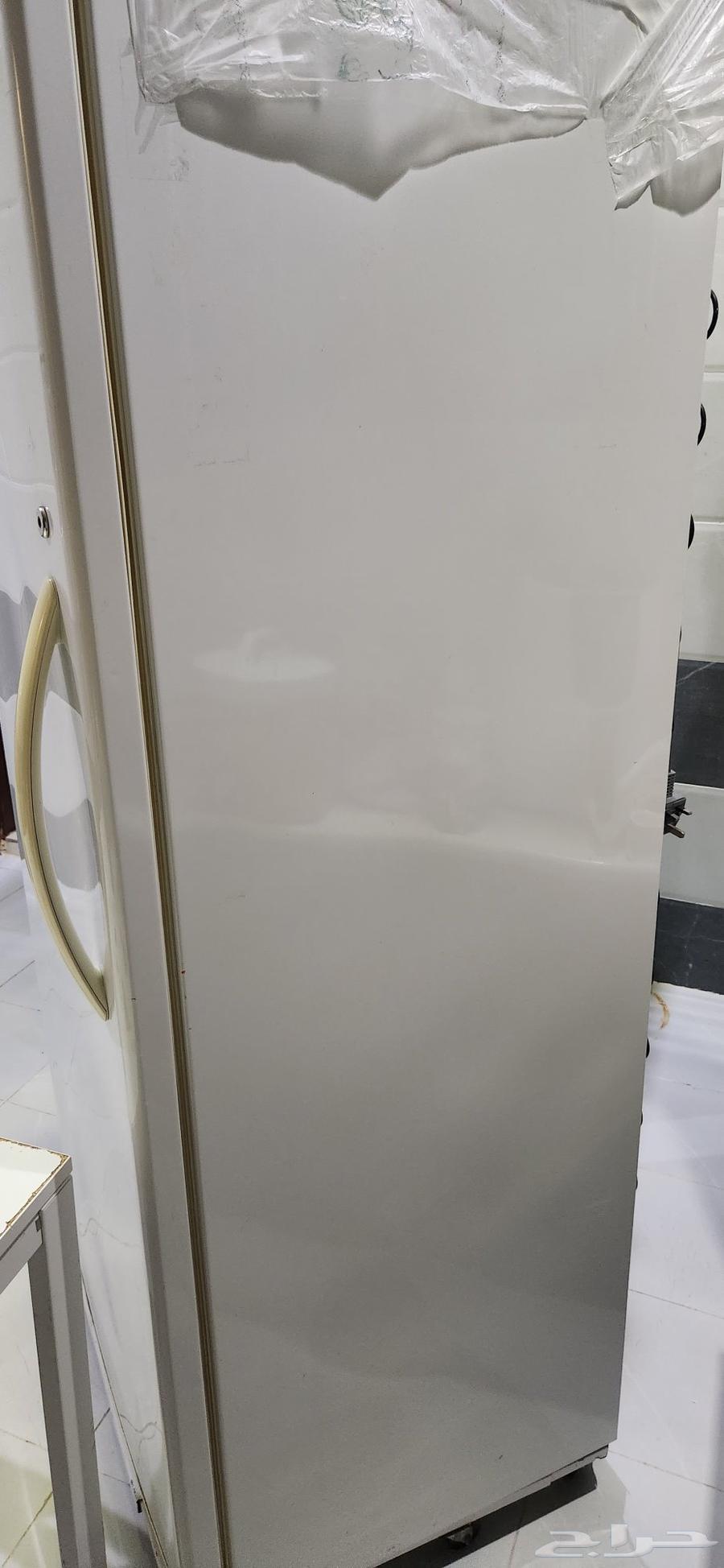 فريزرمطبخ للبيع الكبرسر فيه مشكله فقط64415491536385112