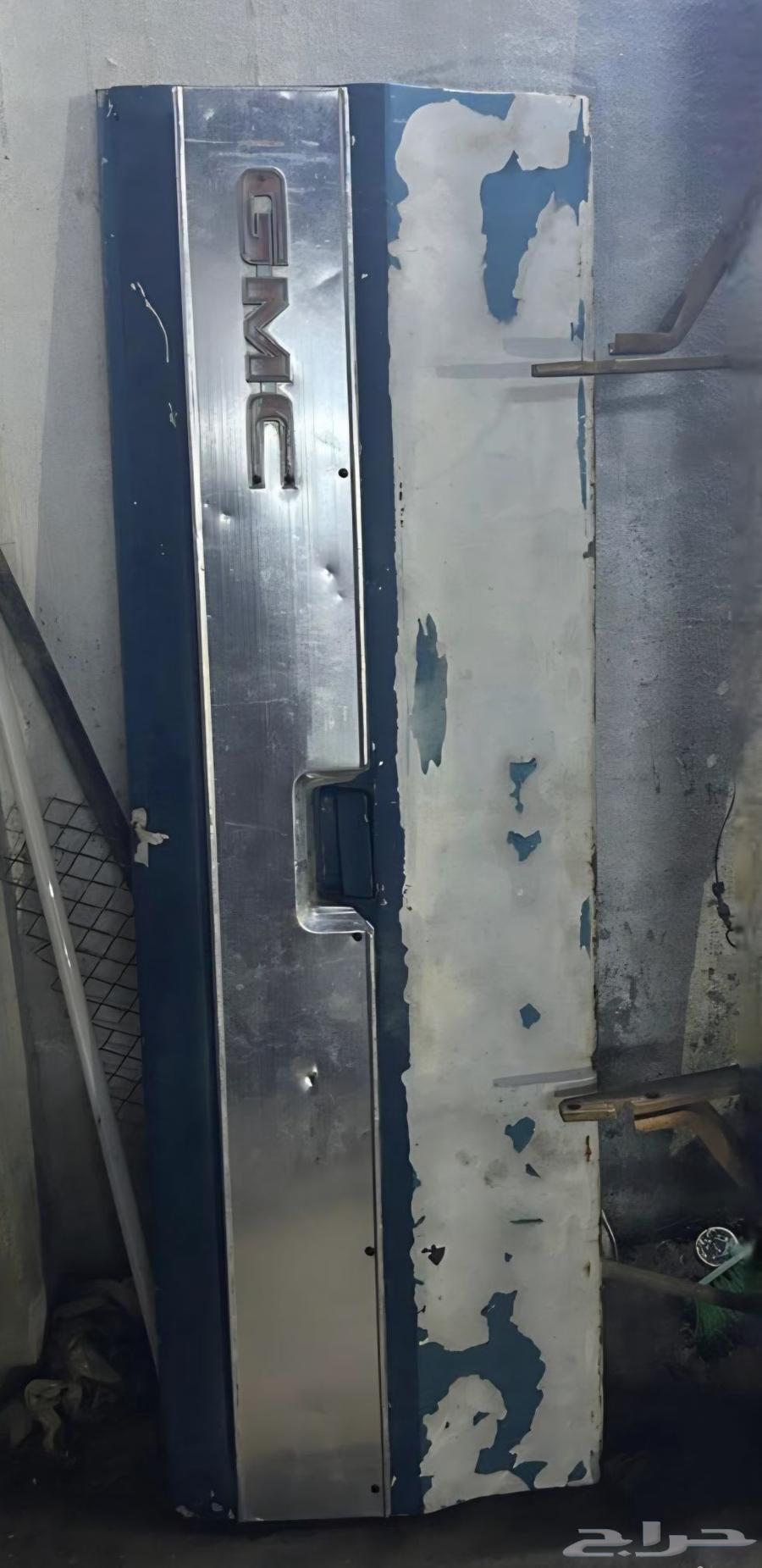 باب صندوق مصفح موديل الثمانينات 80s64577950457217110