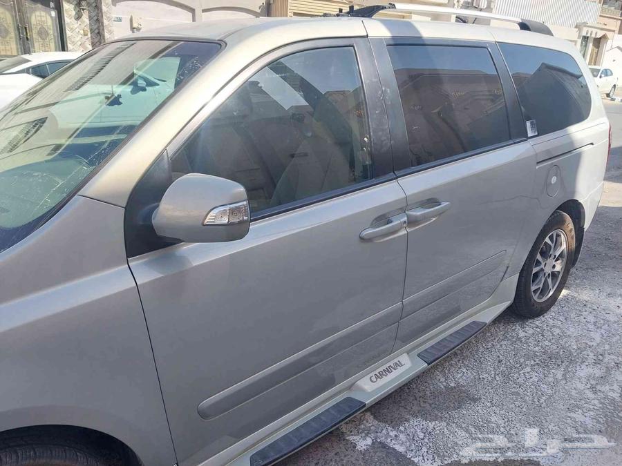 For Sale: 2015 Kia Carnival, Very Low Mileage64836832865025113