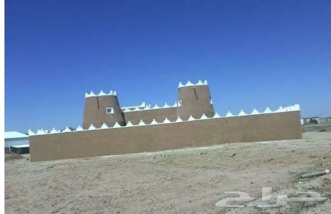 متخصص في أعمال التراث الطين القديم64164323668865111