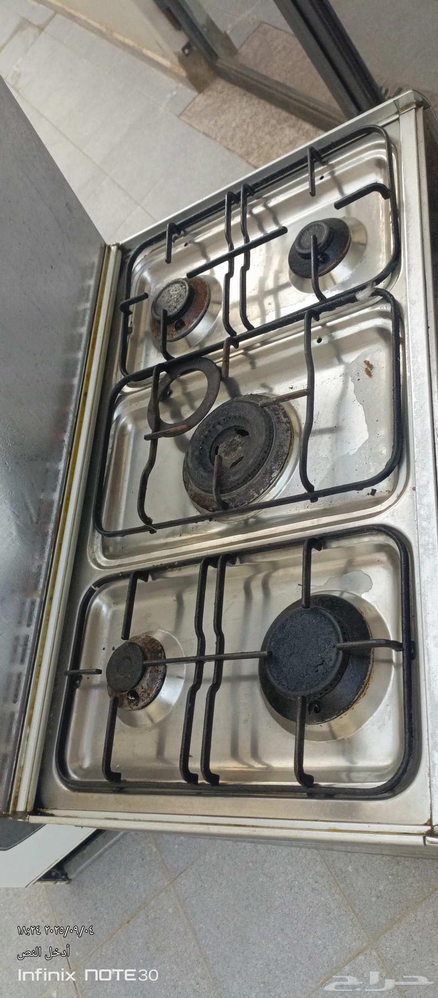 For sale, two gas bottles in good working condition as per requirement64424132364801111