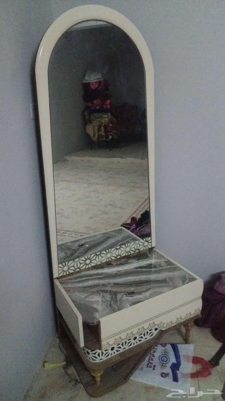 غرفة نوم للبيع64421377813249111