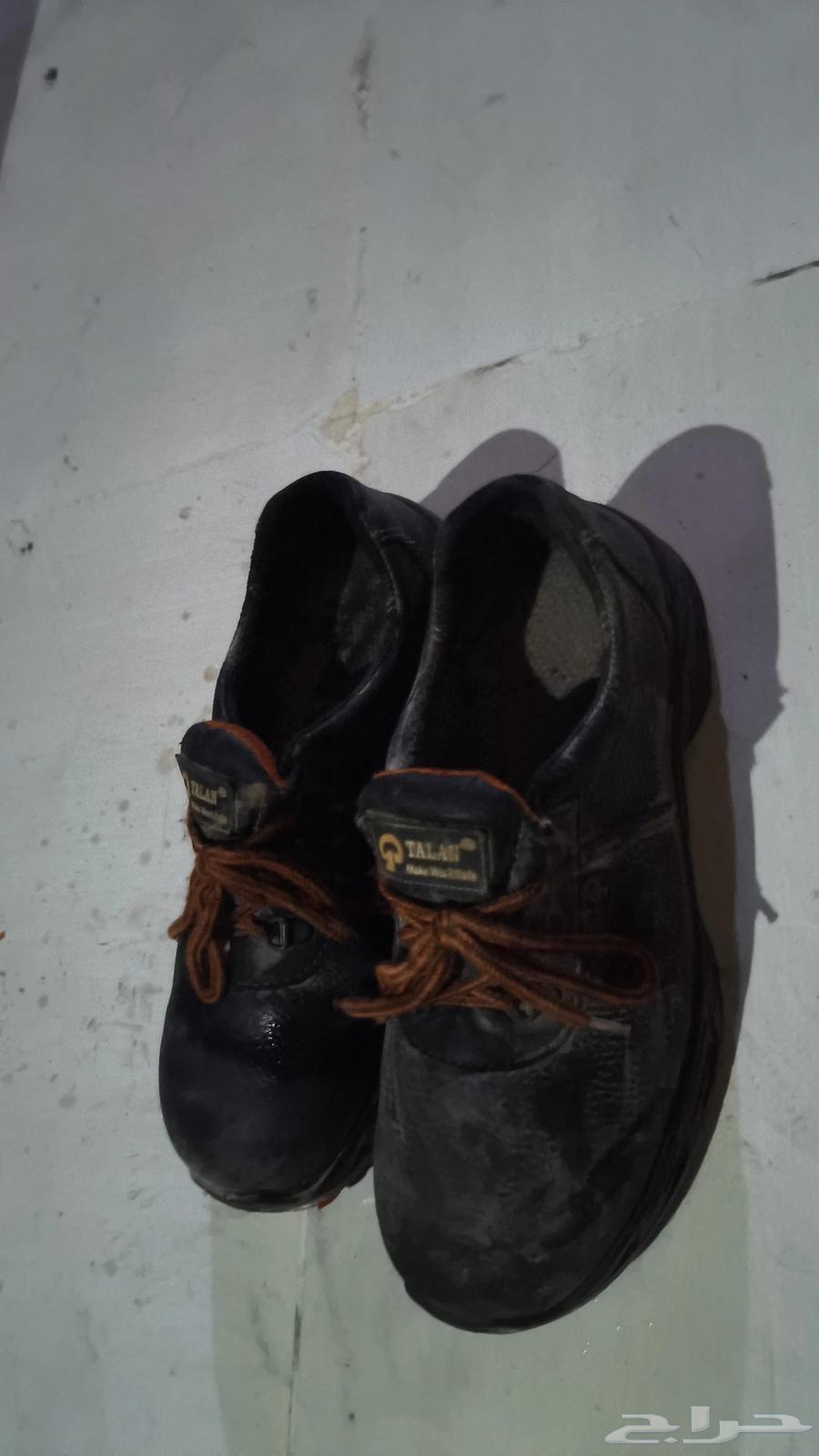 Safety shoe size 42, selling due to non-use, no parts missing64419797778434111