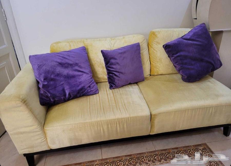 Two corner sofas64419932866945111
