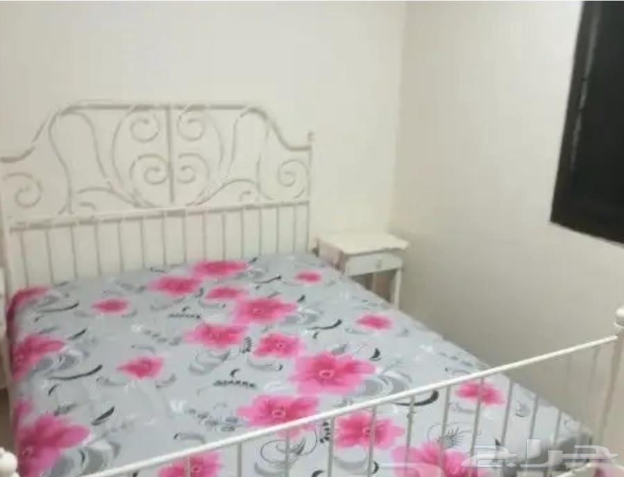 سرير ايكيا نظيف للبيع64423166873090110