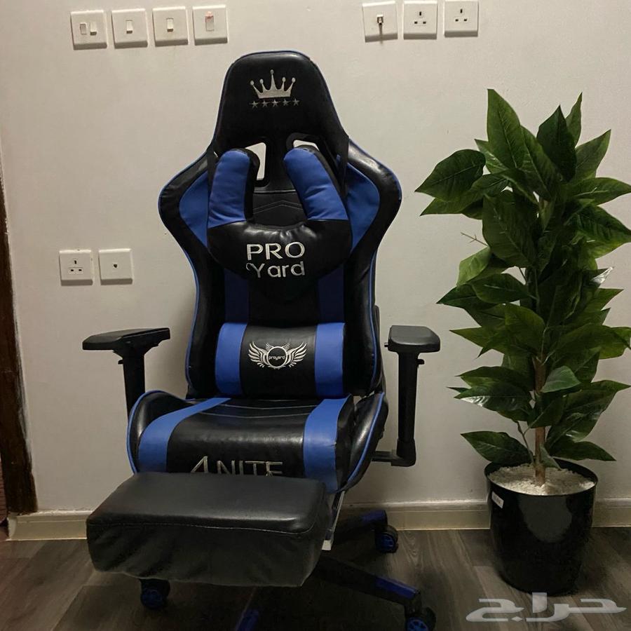 كنب مجلس مع ملحقاته من ستارة وفرش وطاوله.. وكرسي قيمرز64425569704579113