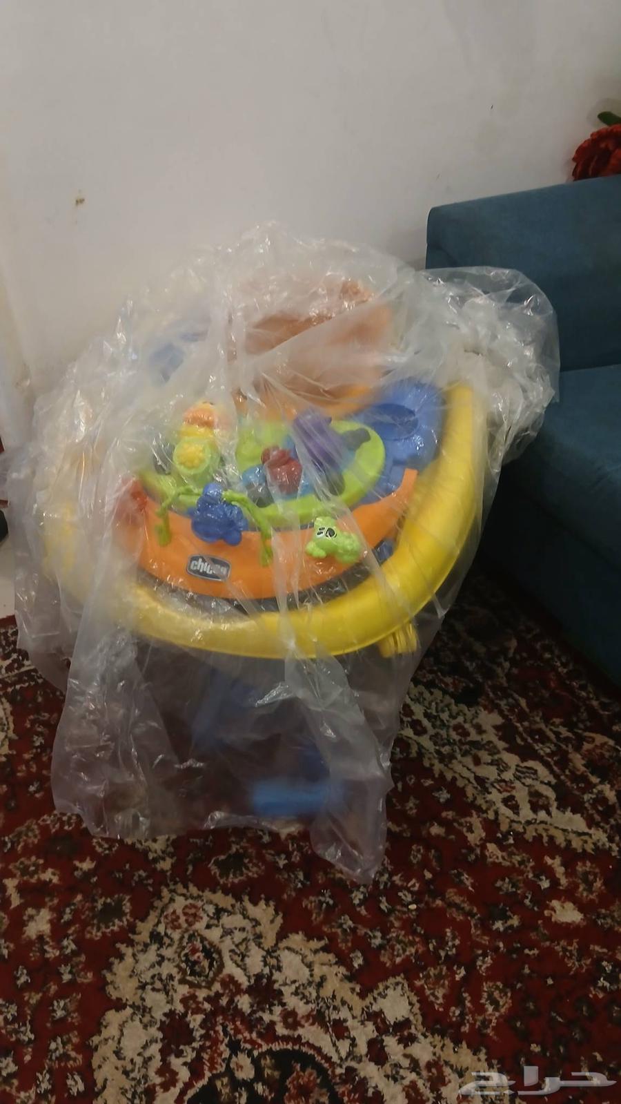 مقعد سياره لل الأطفال وعربية للمشي64425597033602113