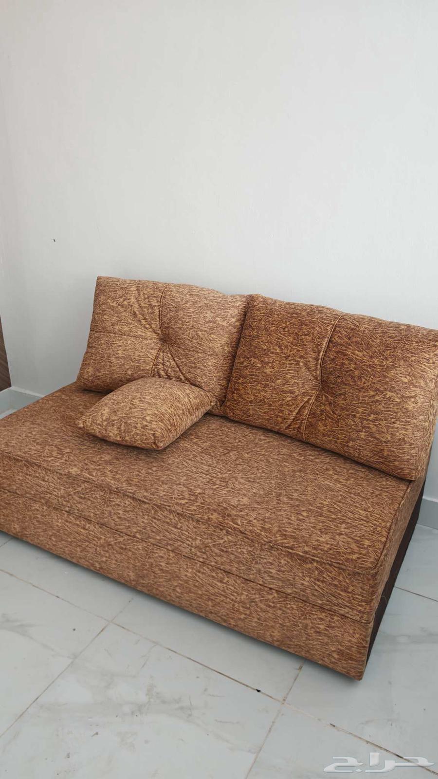 Sofa in excellent condition64420499415682111