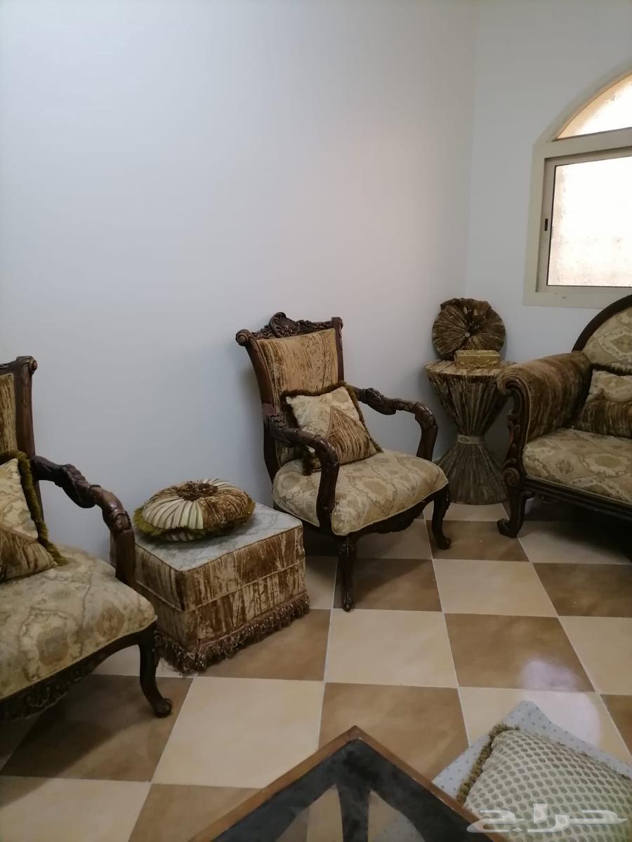 كنب نظيف للبيع للتواصل اتصال   واتس64424563920770110