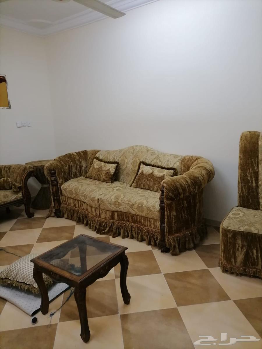 كنب نظيف للبيع للتواصل اتصال   واتس64424563920770111