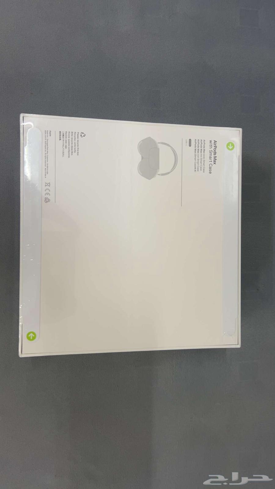 للبيع  سماعات AirPods Max   حالة ممتازة   لون اسود64424488946561112