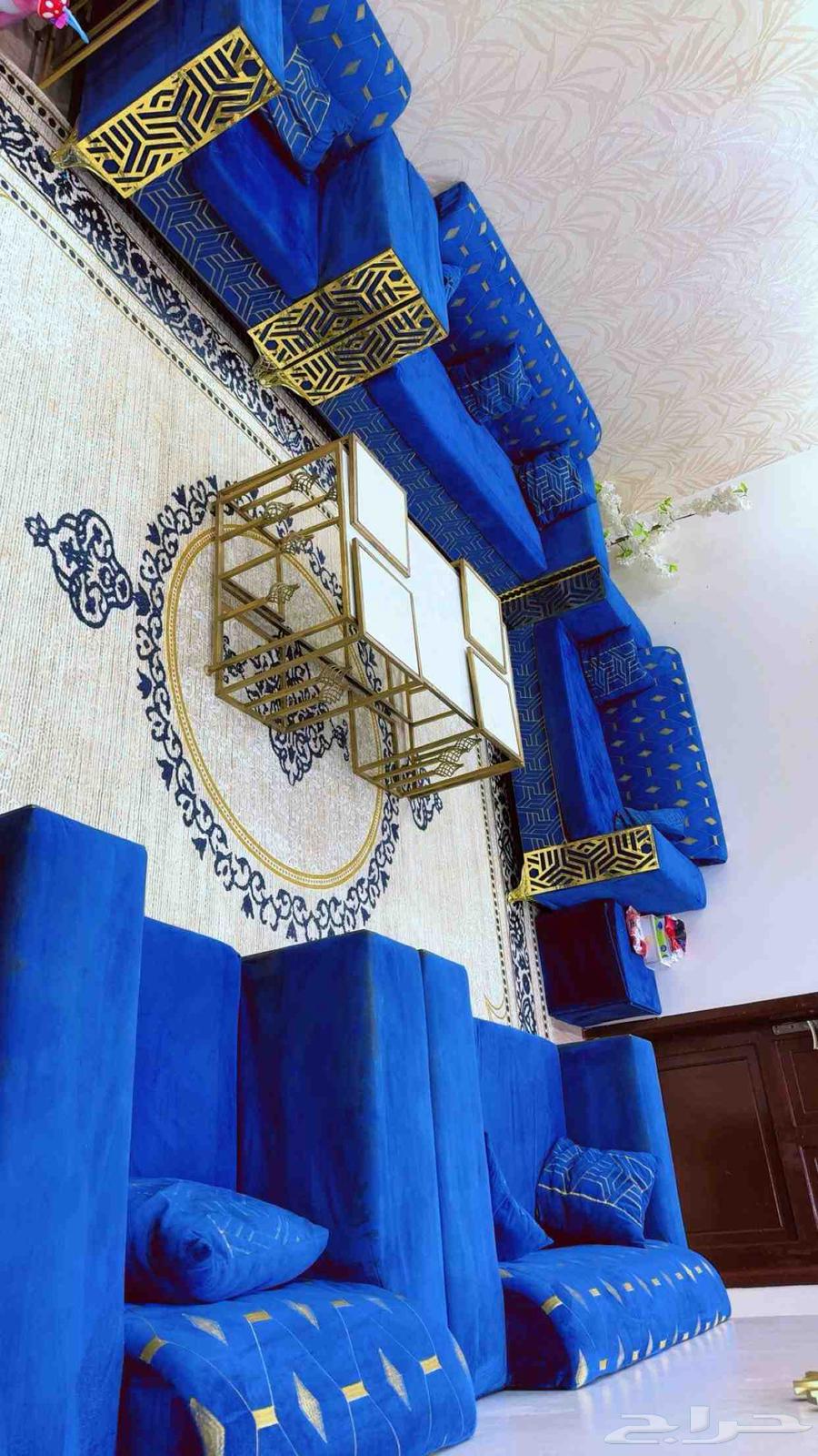 كنب معا سجاده وطاولات للبيع64419372504193110