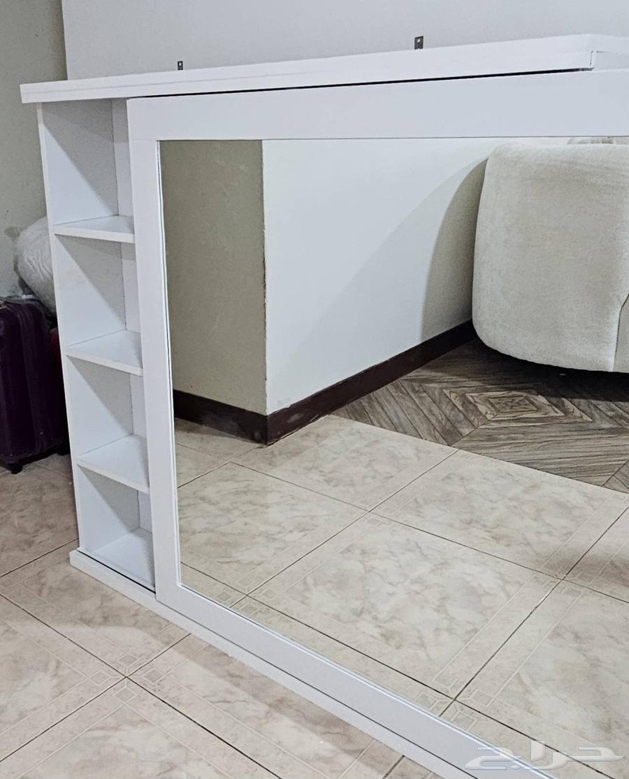 للبيع مرايا تسريحه داخلها ارفف صغيره64423038080130111