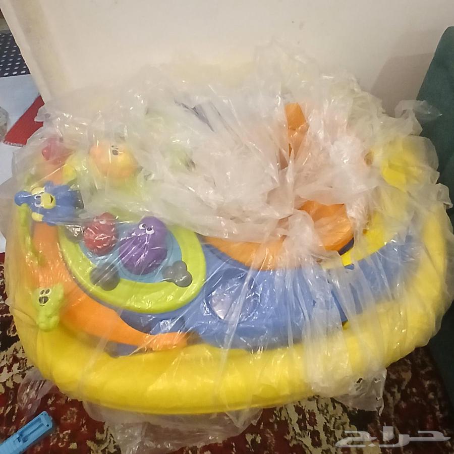 مقعد سياره لل الأطفال وعربية للمشي64425597033602114