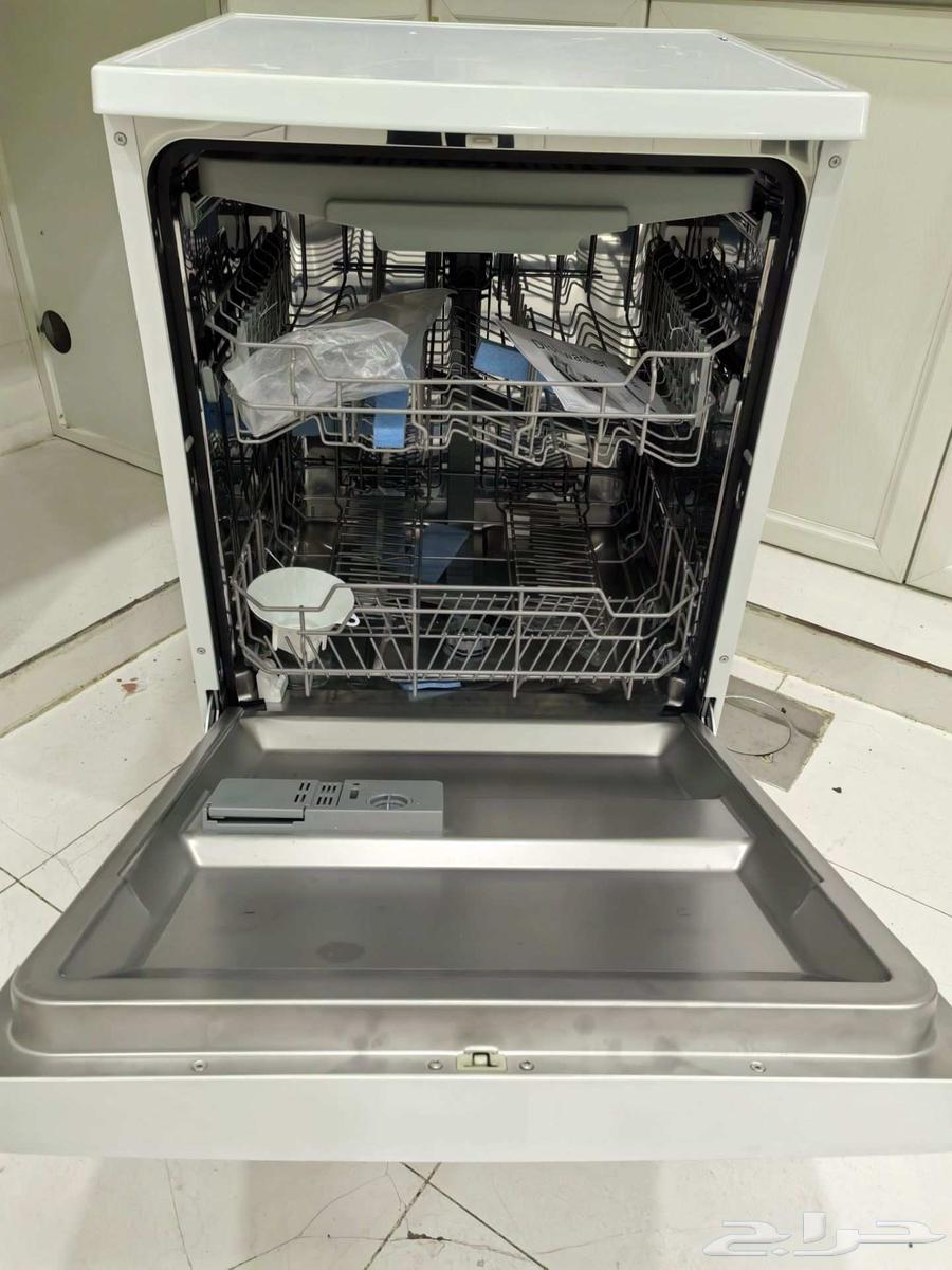New dishwasher, reason for sale is that its size does not fit the kitchen64423877624579112