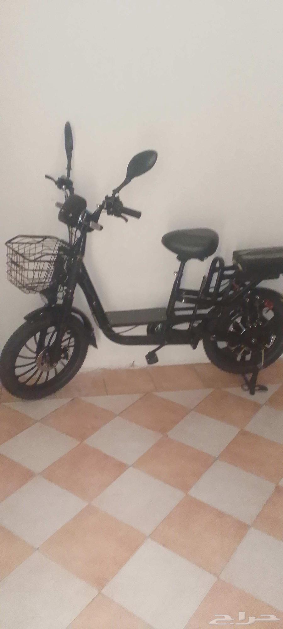 اسكوتر كهربائي مقاس 48 جديد شاحن واثنين مفاتيح وريموتين64420851130370111