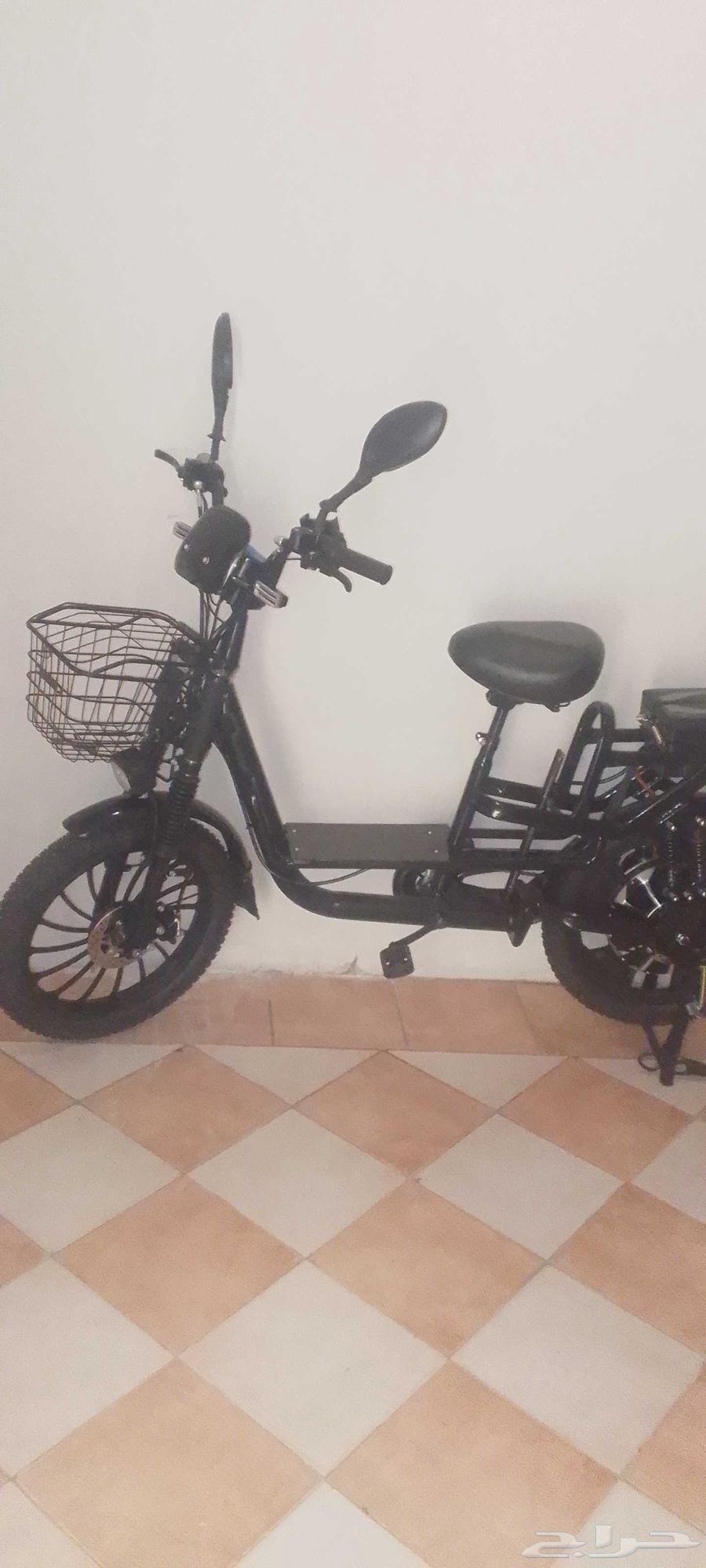 اسكوتر كهربائي مقاس 48 جديد شاحن واثنين مفاتيح وريموتين64420851130370112