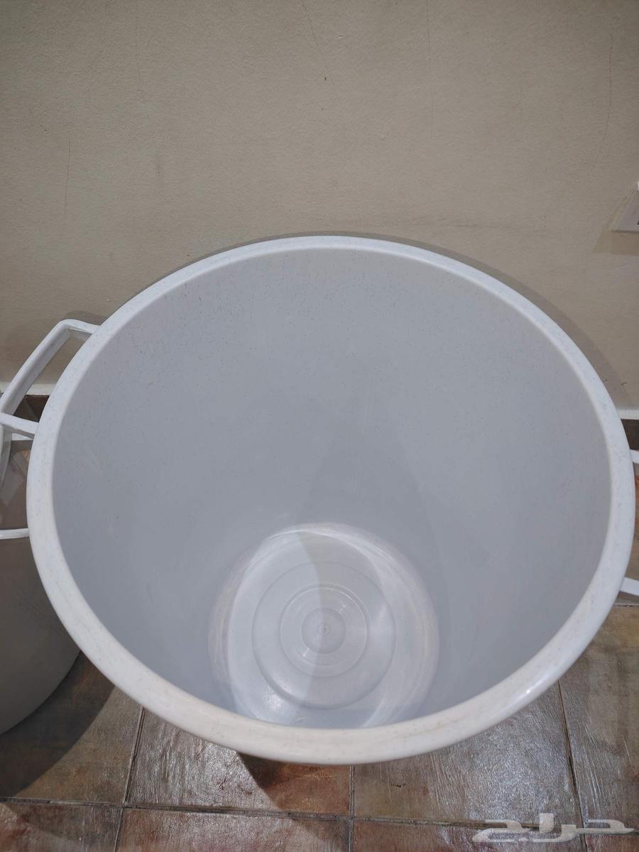 سطل مستعمل نظيف مقاسين64422708707458111