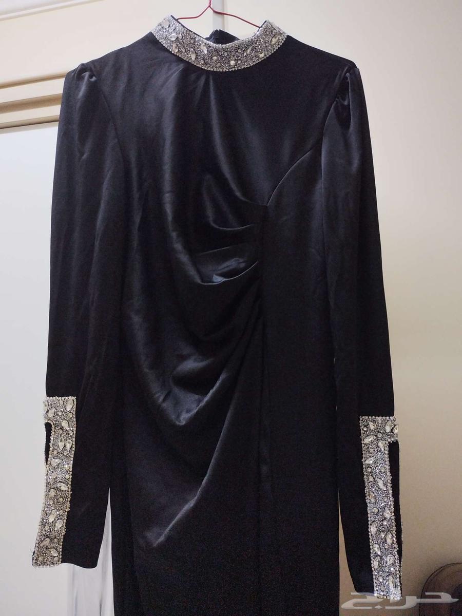 فستان جمييل للبيع جديد لم يلبس القماش استرتش64423663084162110