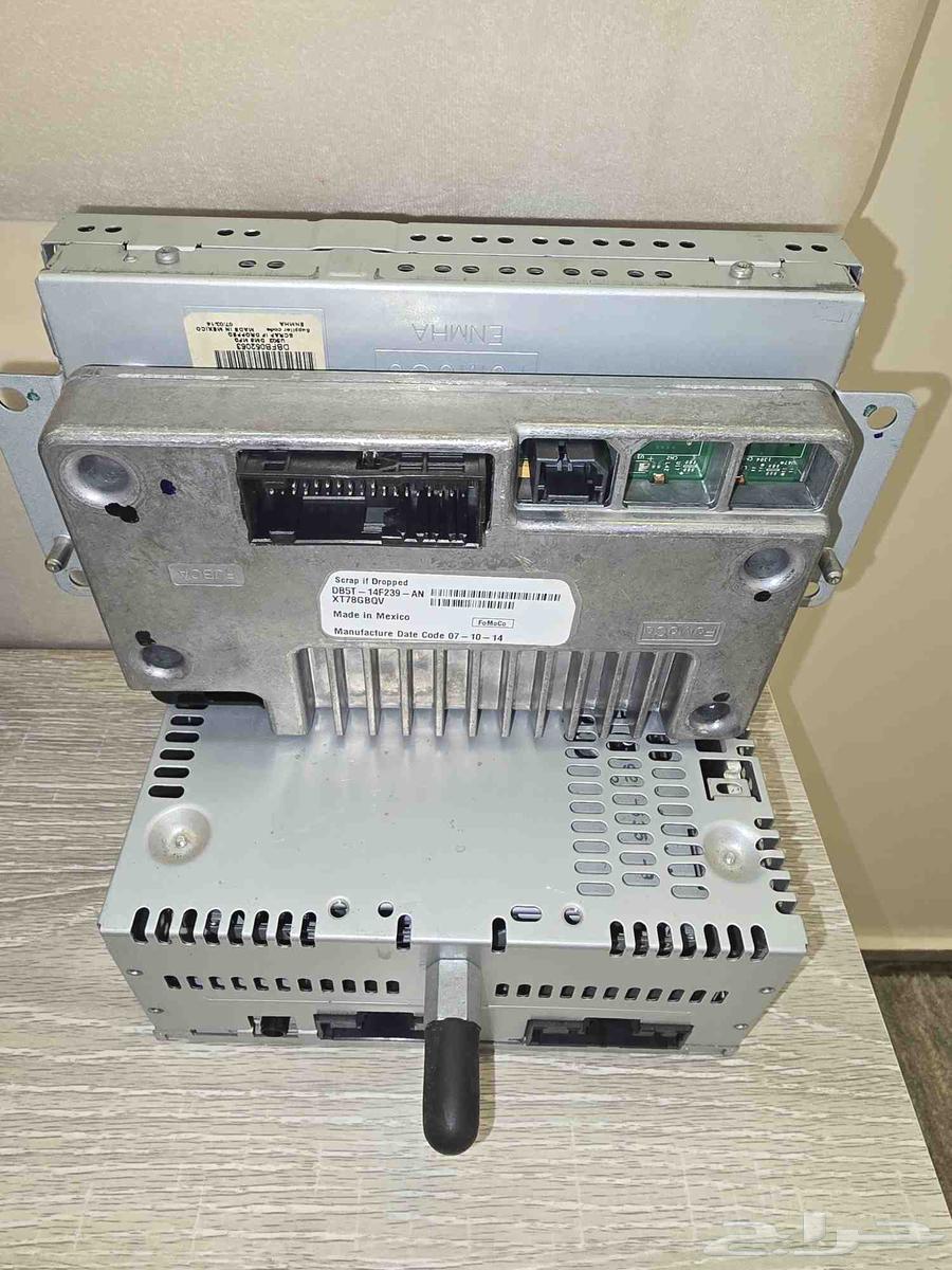 Ford Explorer 2011-2015 Screen with CD Input64581911493635111