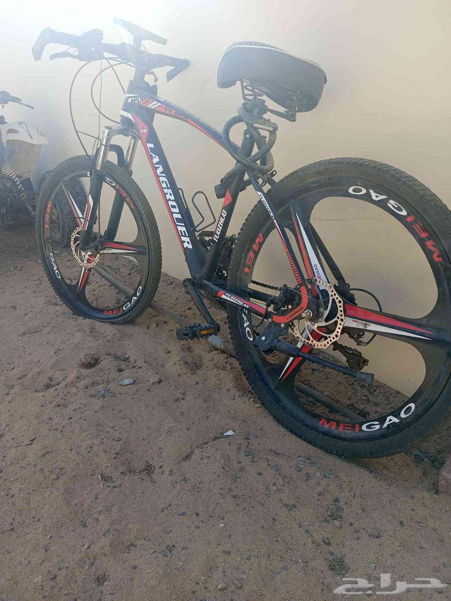 سيكل رياضي مقاس 25 يحتاج بس نفخ هواء كفر سيكل عادي ورياضي64424172514946112