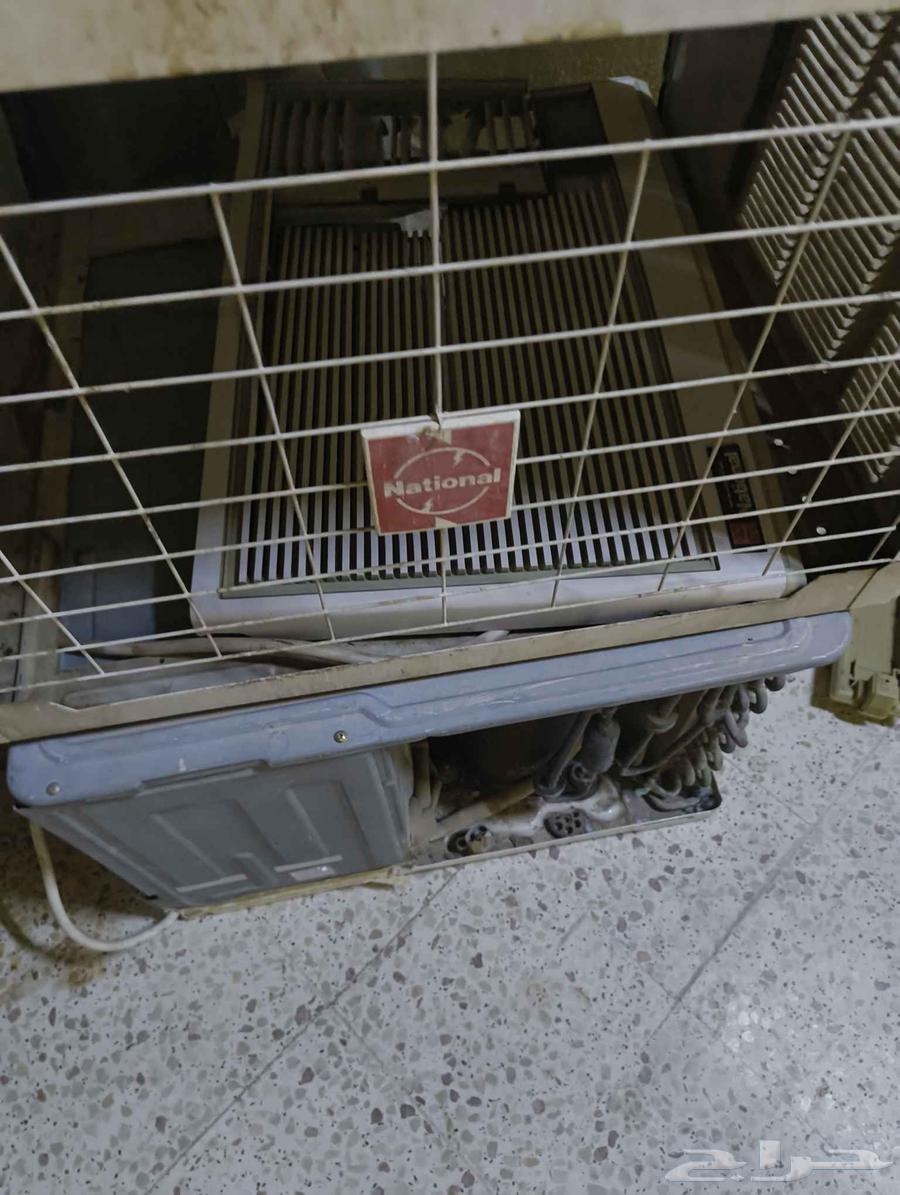 18-unit working window air conditioner64420000374275110