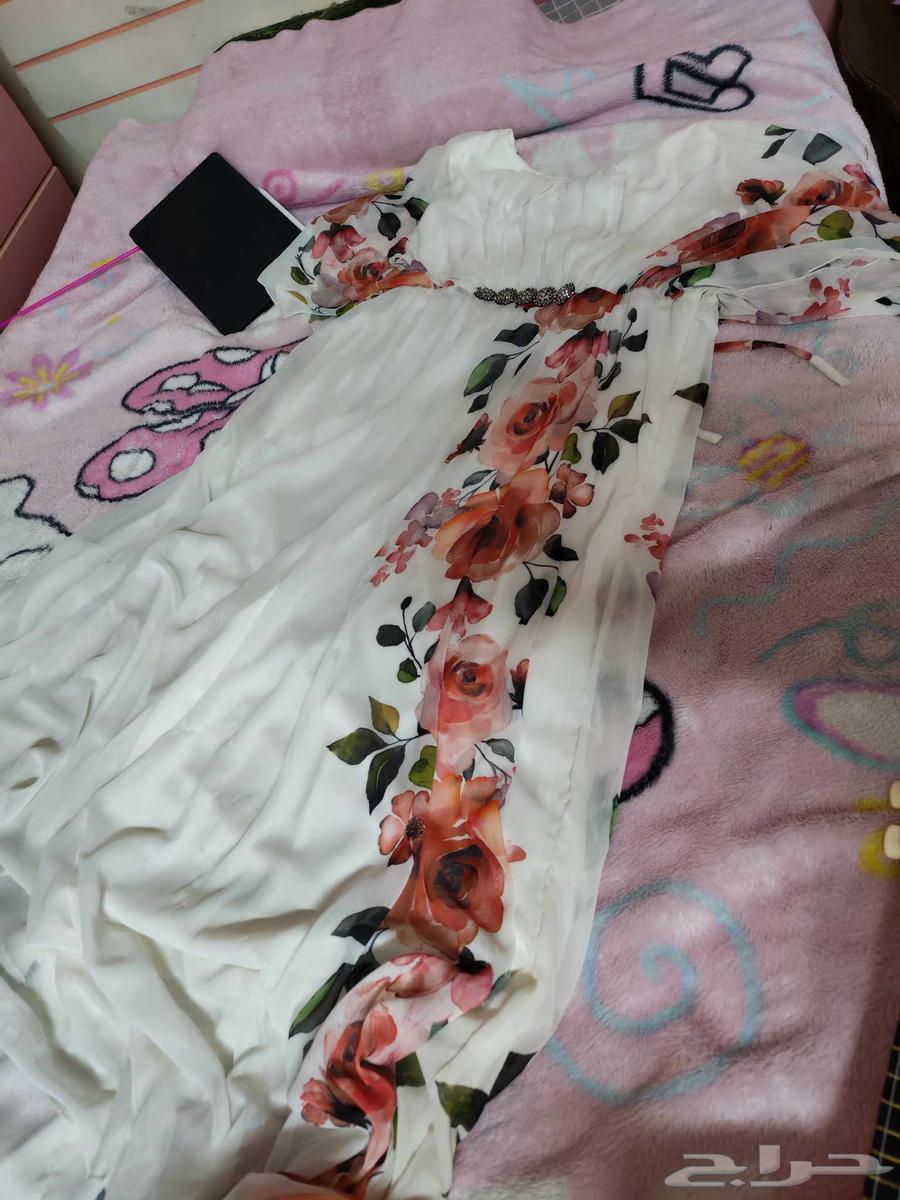 فستان للبيع64419973440513111