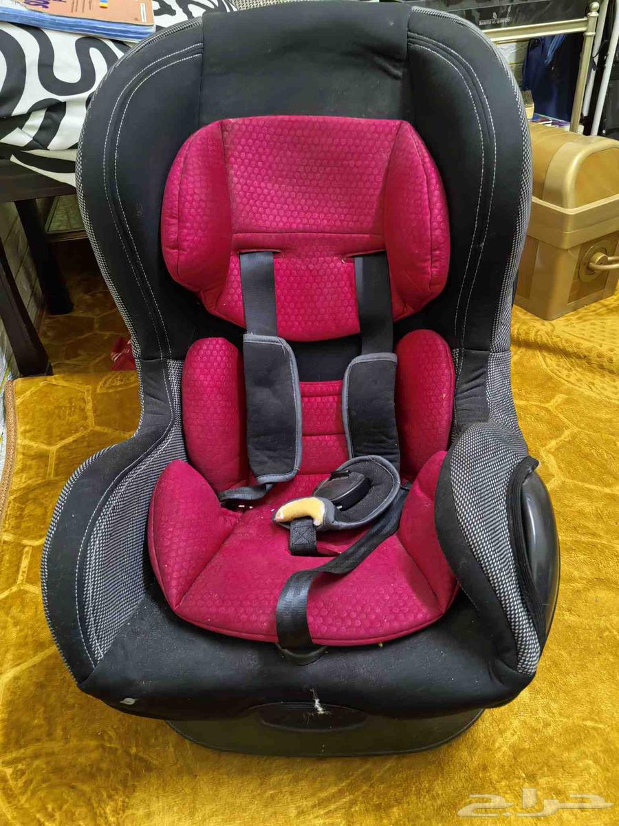 سرير اطفال 2 كرسي سيارة اطفال العاب كل الاغراض 100 ريال64421648590465110
