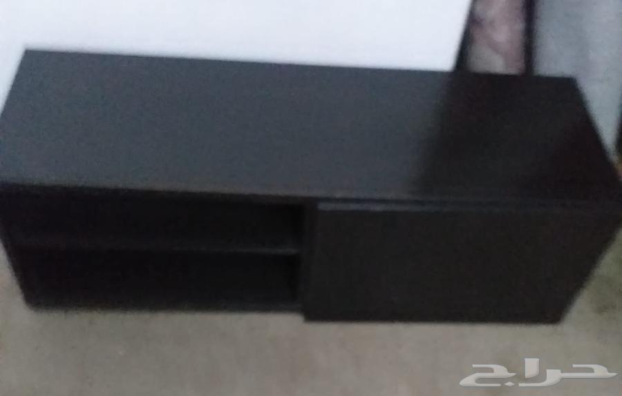 للبيع شاشه ومكتب ومكنسه وسجاده64422944310657111