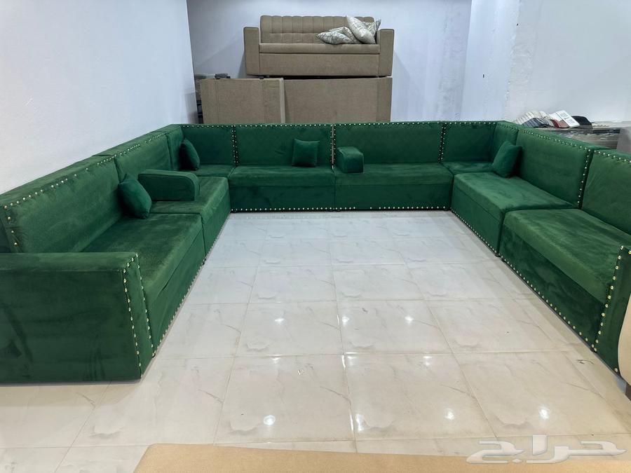 Almost new connected sofa size 4 by 464421174327425113