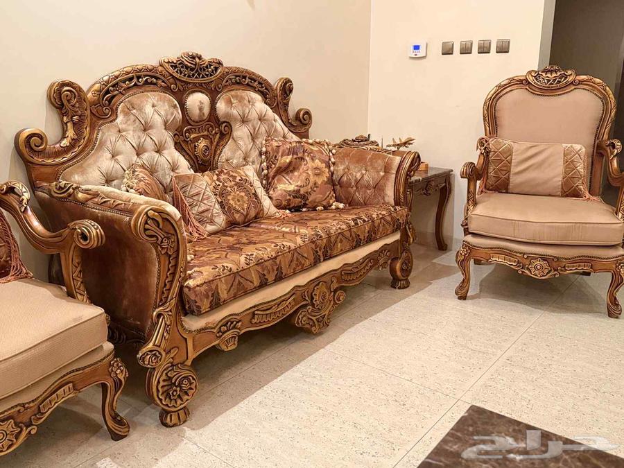للبيع طقم كنب مجلس كلاسيكي فاخر64423917754241111
