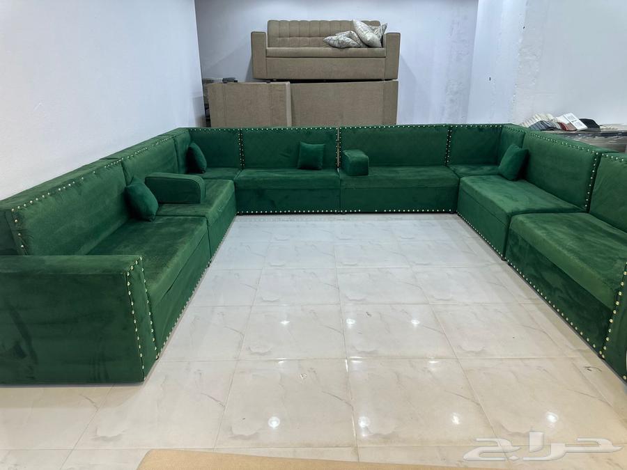 Almost new connected sofa size 4 by 464421174327425111