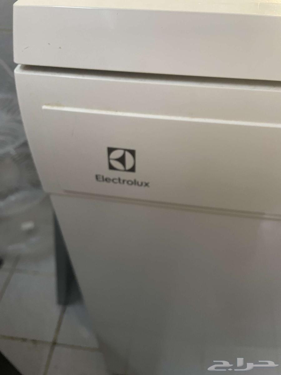 غسالة صحون الكترولوكس64424595172354110