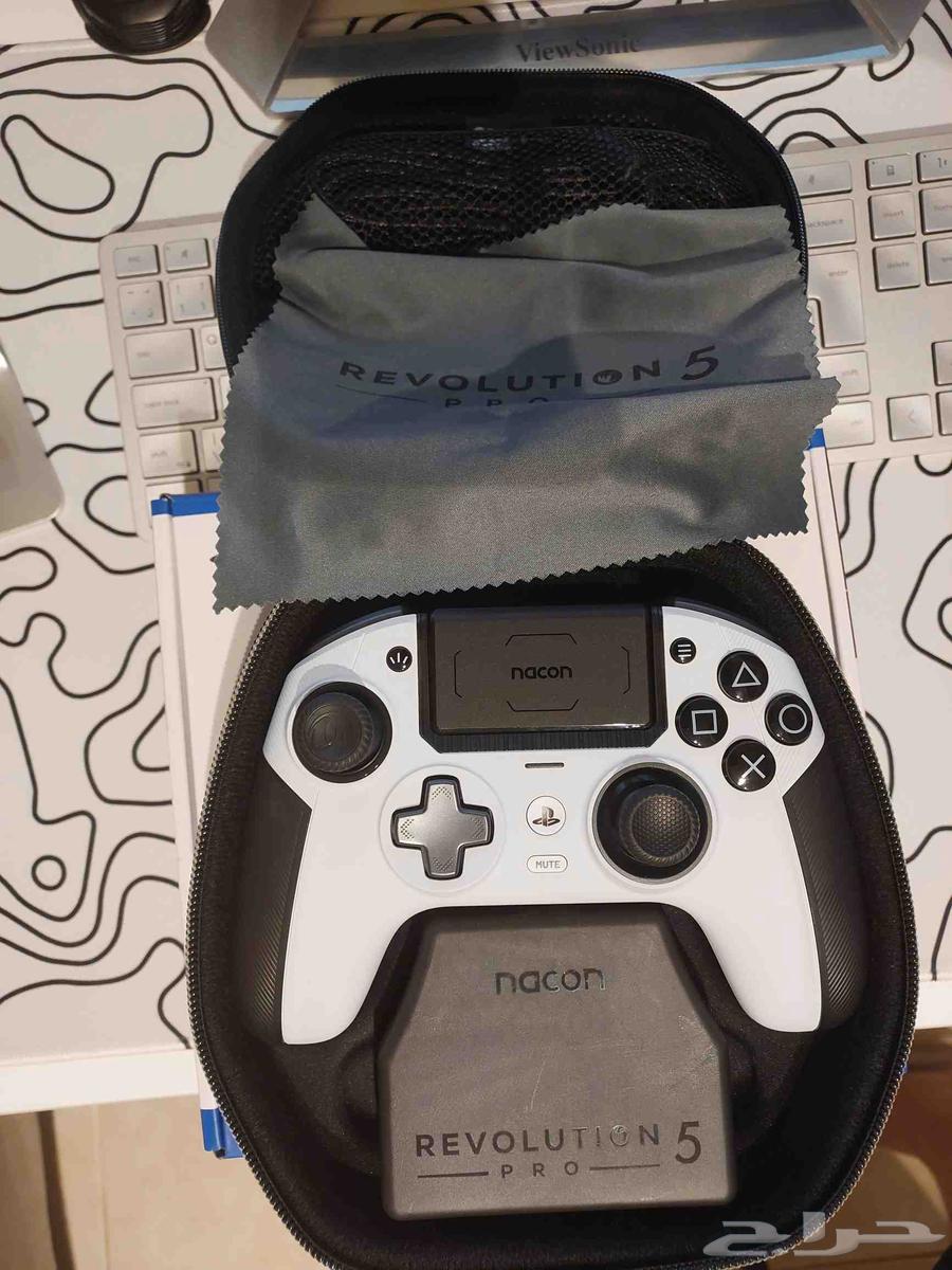 Nacon Revolution 5 Pro Controller used for 3 hours64424923125763111