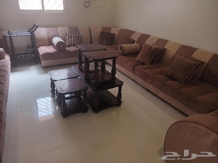 كنب كامل 8 قطع مستخدم مع 6 قطع طاوله64422394582658110