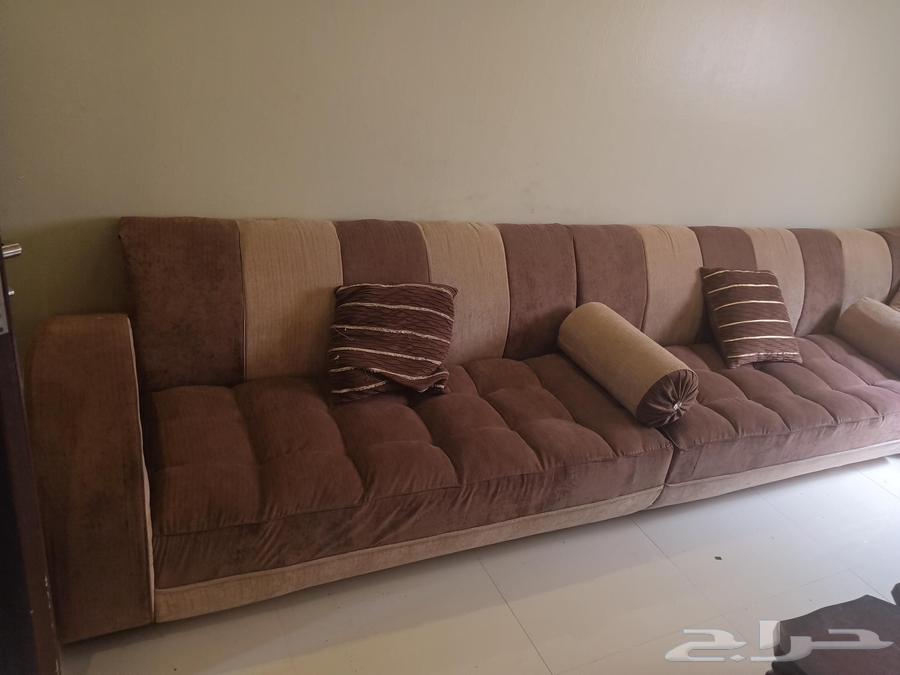 كنب كامل 8 قطع مستخدم مع 6 قطع طاوله64422394582658111