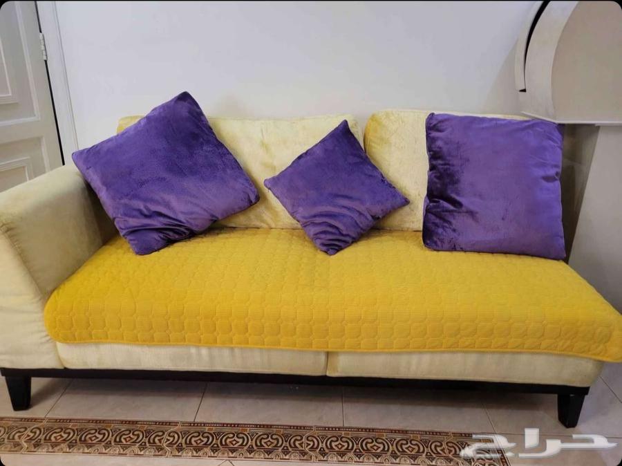 Two corner sofas64419932866945110