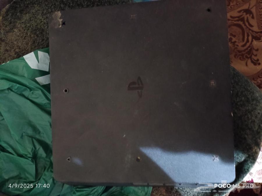 سوني 4 للبيع معه يد فقط64423810923267113