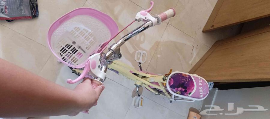 دراجه بنات مقاس12 ع سوم جديد نظيف يبغاله لستك64422327128450110