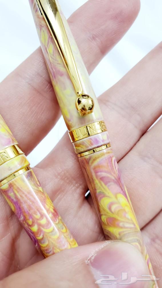 قلمين لونار فيرزاتشي قديمة مخزنه نوعين فنتج ب 200 ريال64420000326145112