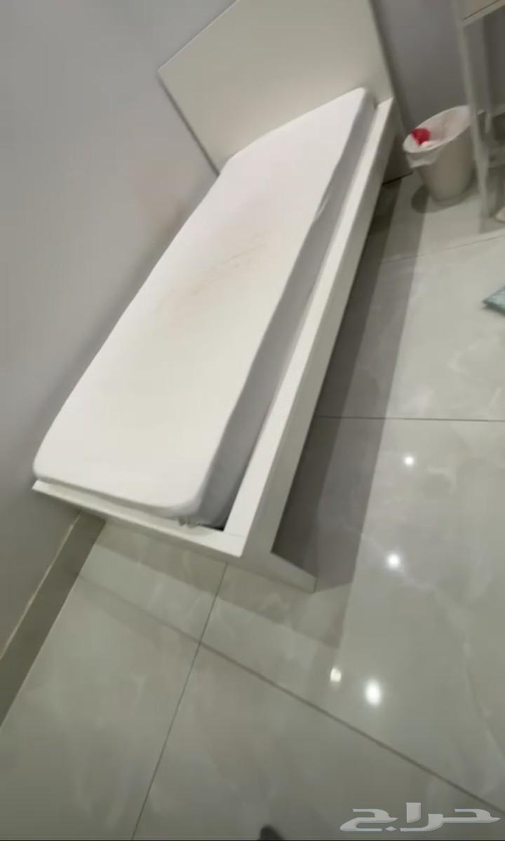 سريرين 2 نضيفه لي البيع ابو نفر64422178156545112