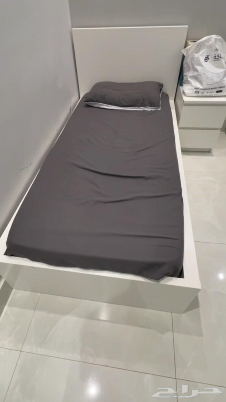 سريرين 2 نضيفه لي البيع ابو نفر64422178156545111