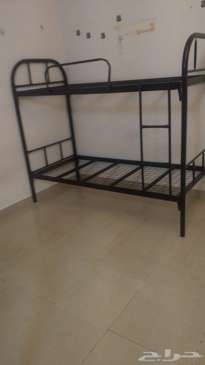 Double and single iron bunk bed with mattresses, blankets, and pillows new64421053589121111