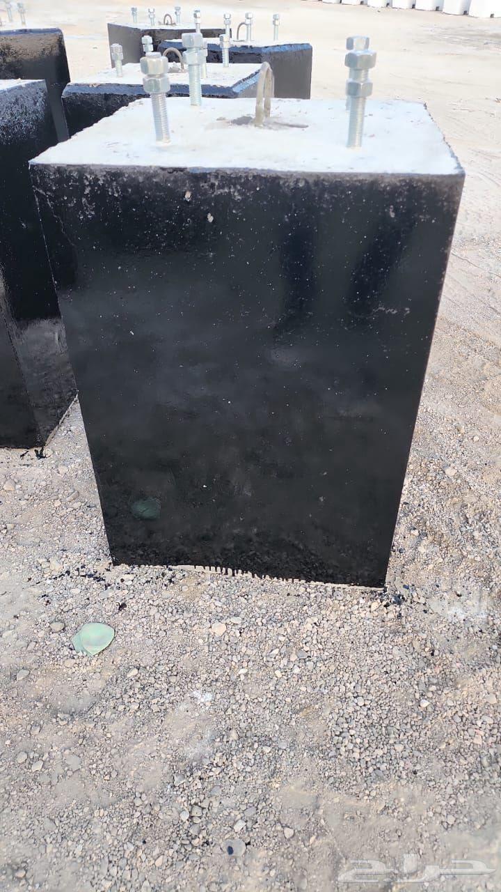 Concrete barriers of all shapes and sizes, delivery to all areas of the kingdom64422625974914114